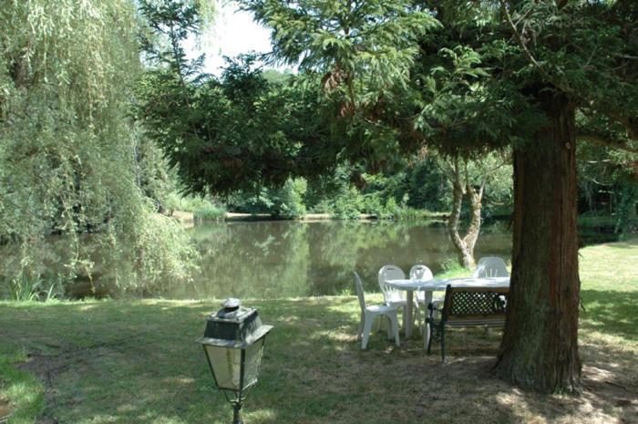 לינה וארוחת בוקר Royères-Saint-Léonard Beau Site Guimauve Et Vieilles Dentelles מראה חיצוני תמונה